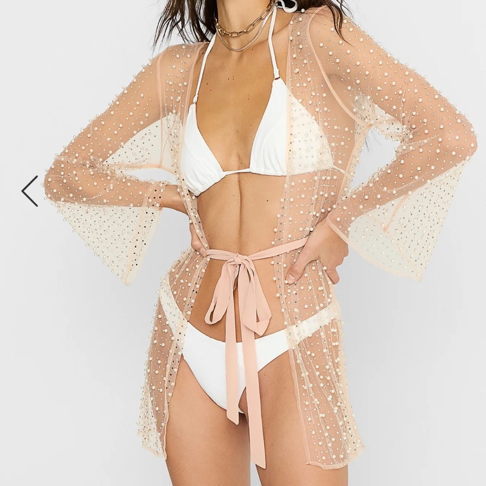 Never worn mini robe Beach Bunny